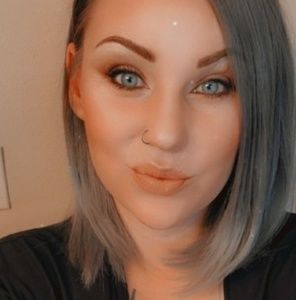 Meet your Posher, Jaimie